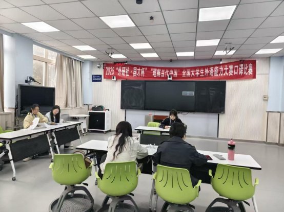 图片包含 天花板, 室内, 绿色, 建筑

AI 生成的内容可能不正确。 图片包含 天花板, 室内, 绿色, 建筑

AI 生成的内容可能不正确。